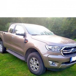 foto Ford Ranger 2D 150kW zásuvky pickup